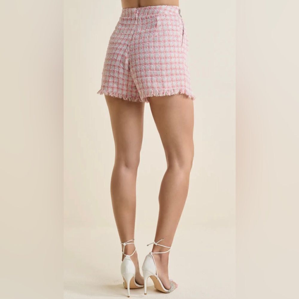 Chic Pink and White shorts; Size small - Picture 7 of 11